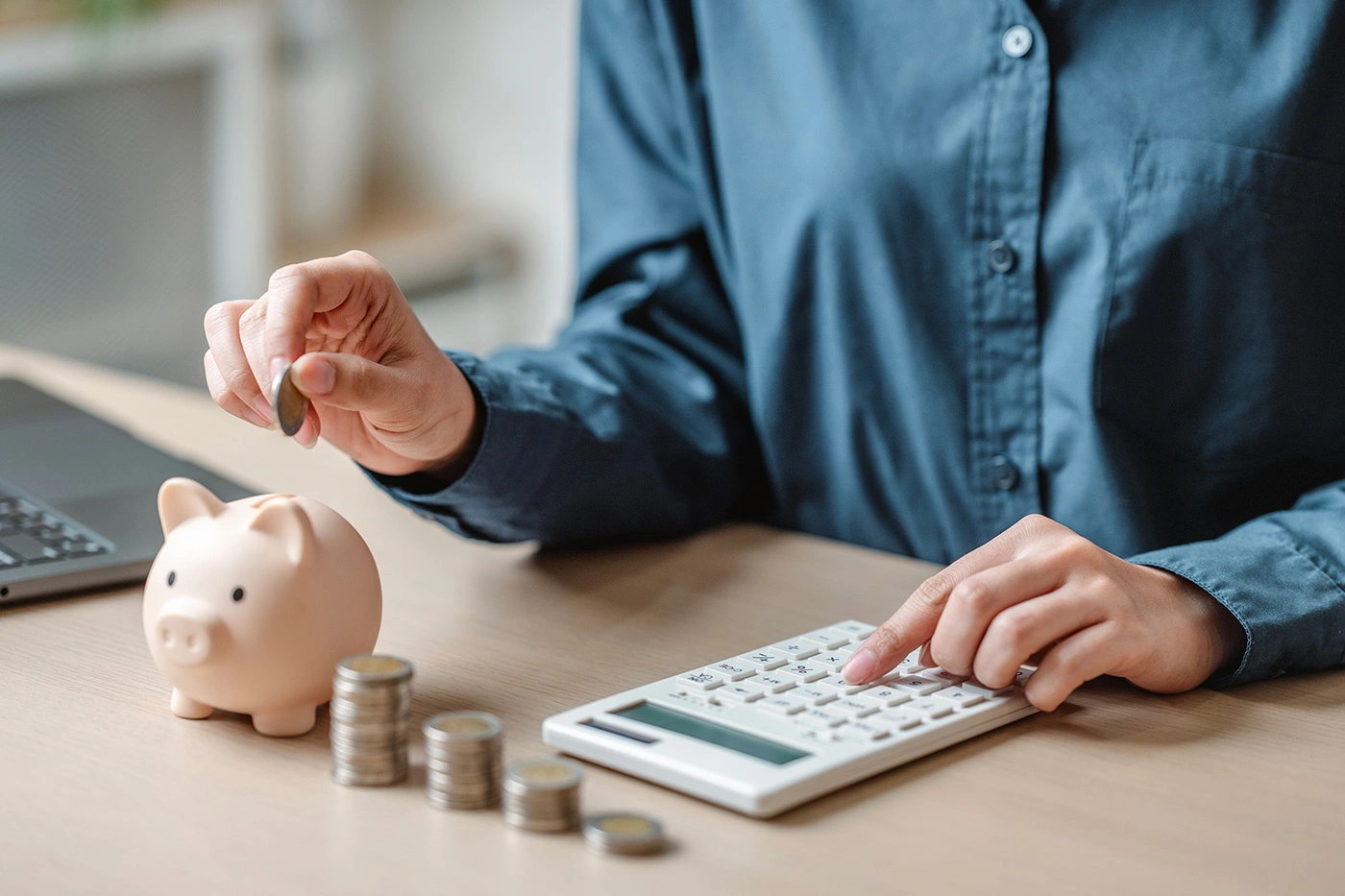 Financement de l’alternance et aides : pourquoi l’alternance coûte 0 € aux étudiants et aux parents