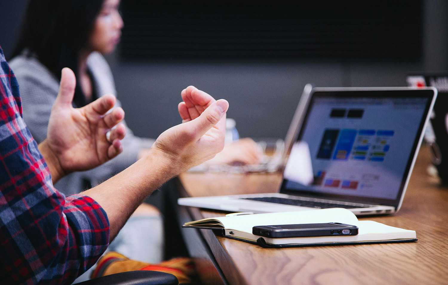 Top 10 des métiers d&rsquo;avenir dans la Communication en 2026 : salaires, missions et formations